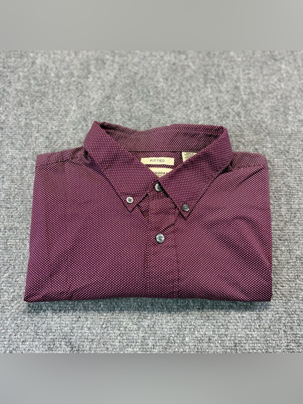 Haggar Burgundy Sz L Long-Sleeve Button-Down Shirt All-Over Micro Polka-dot
Patt